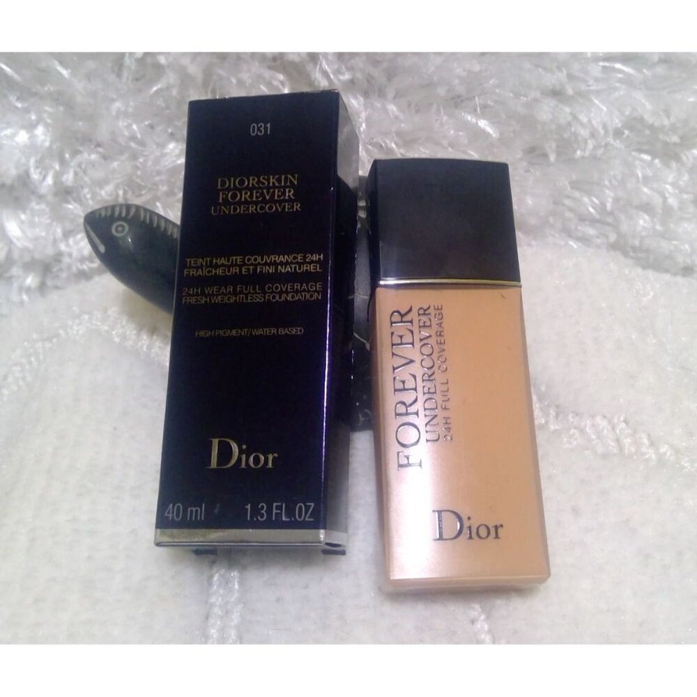 Christian Dior Dior skin Forever Undercover  Foundation 031 Sable Sand - Picture 3 of 8